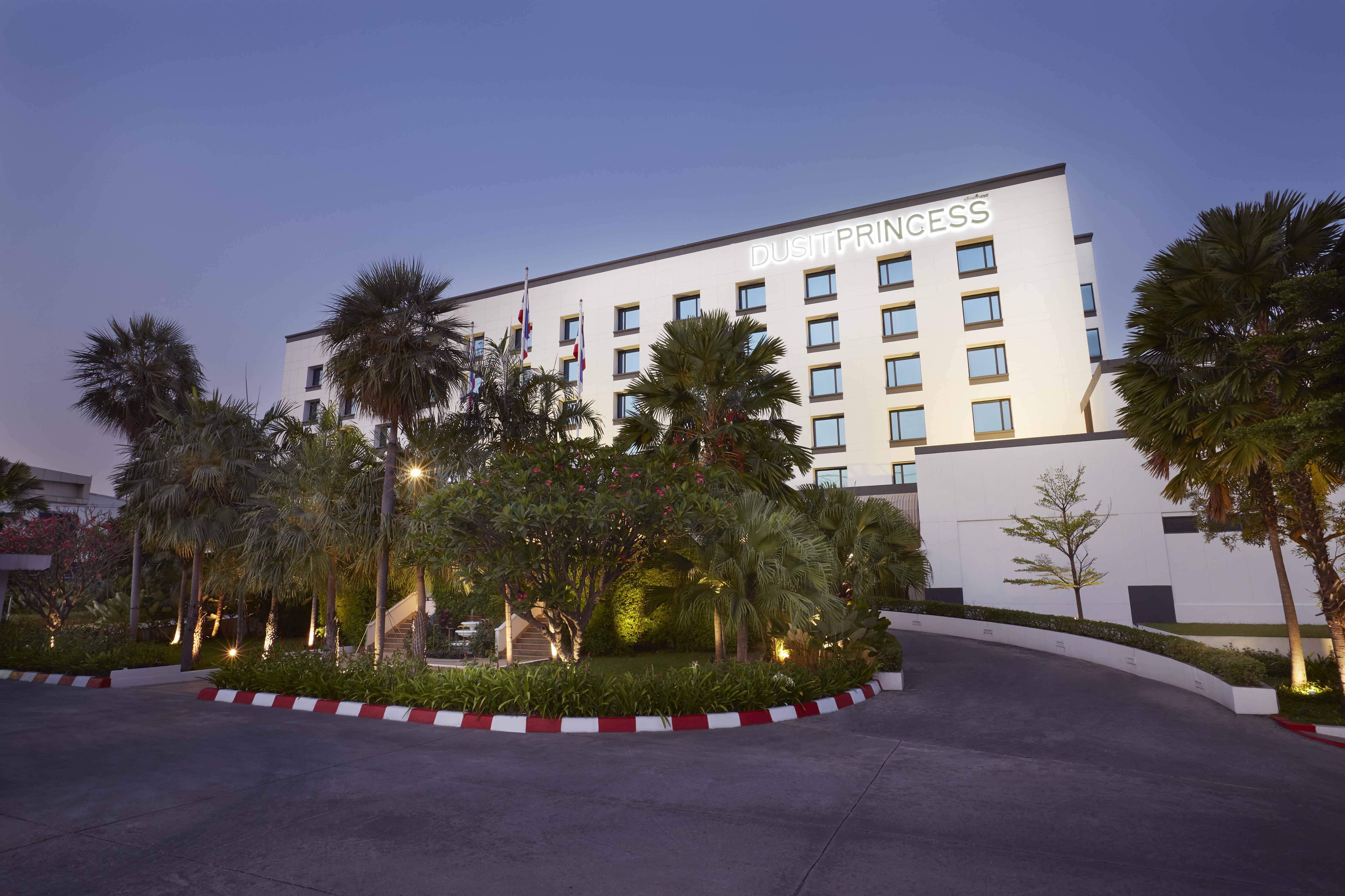 Dusit Princess Srinakarin Bangkok Exterior foto